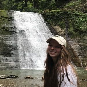 Meet your Posher, Anna